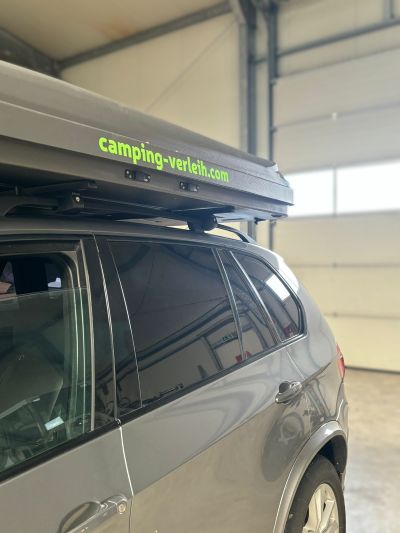 Dachzelt Montage bei Camping-verleih Bretzfeld